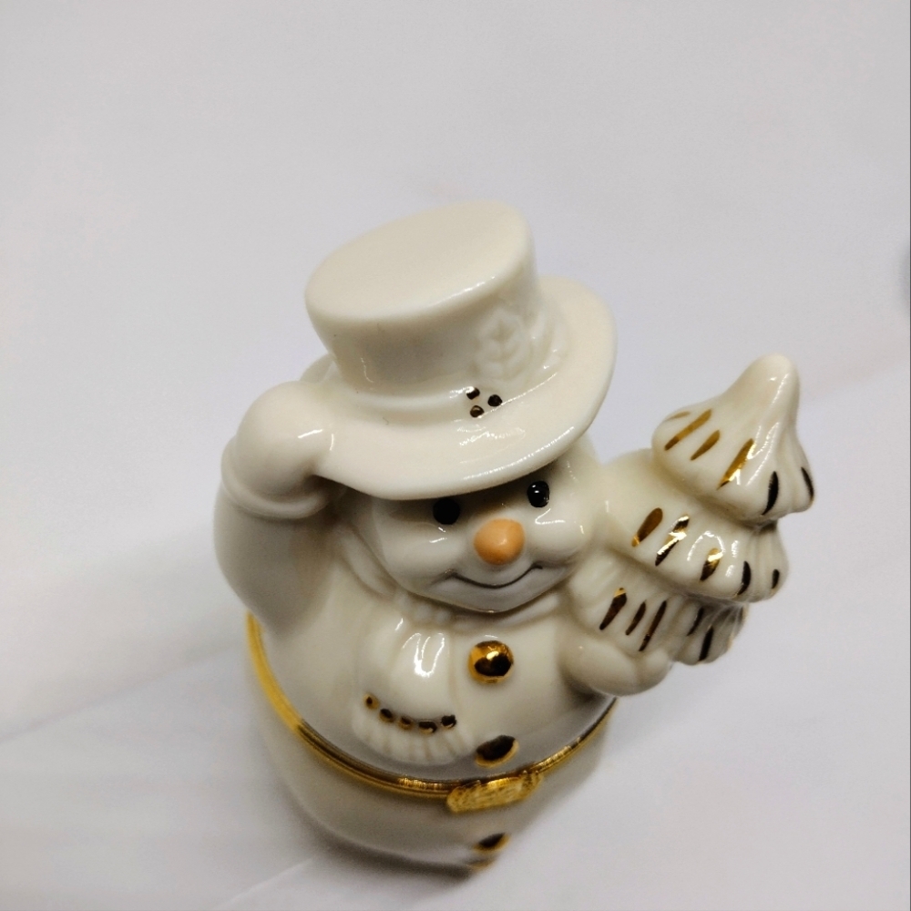 Lenox Treasures "The Snowman's Surprise Box" Trinket Box - Picture 2 of 8